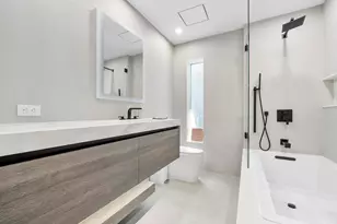 725 NE 36th St, Boca Raton, FL 33431 - Photo 18