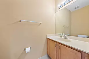 770 Millbrae Ct, West Palm Beach, FL 33401 - Photo 8
