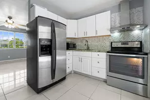 528 NE 20th Ave NE, Boynton Beach, FL 33435 - Photo 10