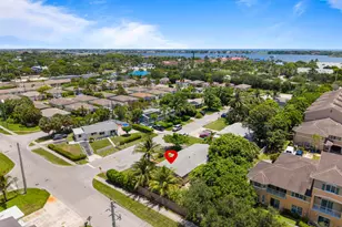528 NE 20th Ave NE, Boynton Beach, FL 33435 - Photo 6
