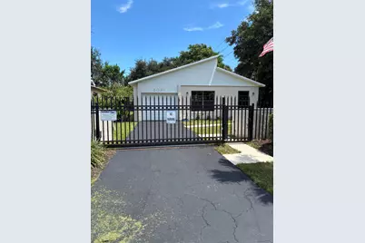 5021 Mirror Lakes Boulevard, Boynton Beach, FL 33472 - Photo 1