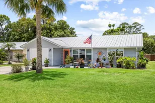 215 19th Ave, Vero Beach, FL 32962 - Photo 2