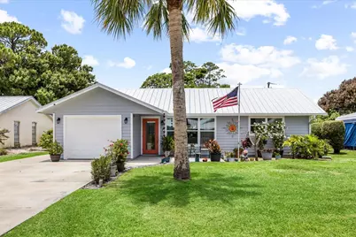 215 19th Avenue, Vero Beach, FL 32962 - Photo 1