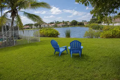 6461 Willoughby Circle, Lake Worth, FL 33463 - Photo 2
