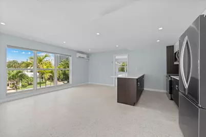 3220 NE 7th Place #3, Pompano Beach, FL 33062 - Photo 4