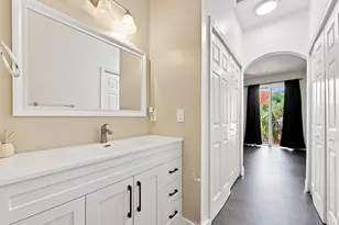 732 SW 106th Ave, Pembroke Pines, FL 33025 - Photo 26