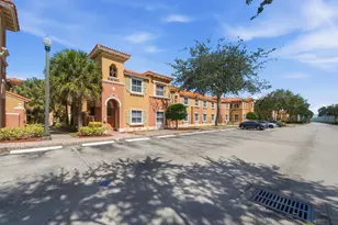 732 SW 106th Ave, Pembroke Pines, FL 33025 - Photo 4