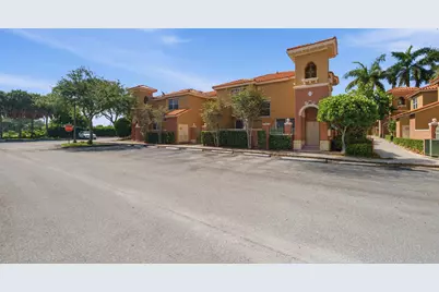 732 SW 106th Avenue #2011, Pembroke Pines, FL 33025 - Photo 40