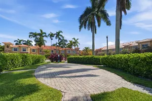 732 SW 106th Ave, Pembroke Pines, FL 33025 - Photo 38