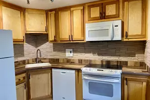340 NW 19th St, Boca Raton, FL 33432 - Photo 4