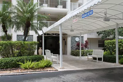 3520 Oaks Way #607, Pompano Beach, FL 33069 - Photo 2