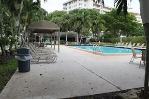 3520 Oaks Way, Pompano Beach, FL 33069 - Photo 36
