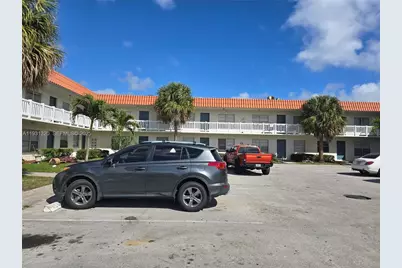401 SW 13th #712, Deerfield Beach, FL 33441 - Photo 2