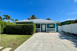 3458 Canal Ct, Jupiter, FL 33469 - Photo 1