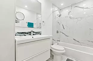 19242 NW 89th Ave, Hialeah, FL 33018 - Photo 32