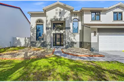 19242 NW 89th Avenue, Hialeah, FL 33018 - Photo 4