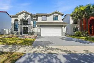 19242 NW 89th Ave, Hialeah, FL 33018 - Photo 2