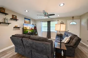 4703 Myrtle Dr, Fort Pierce, FL 34982 - Photo 10