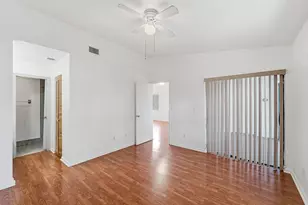 9641 Riverside Dr, Coral Springs, FL 33071 - Photo 8
