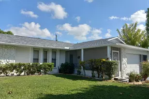 1971 SE Fallon Dr, Port Saint Lucie, FL 34983 - Photo 2