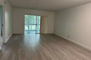 1035 Country Club Dr, Margate, FL 33063 - Photo 10