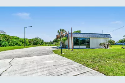 3801 Okeechobee Road, Fort Pierce, FL 34947 - Photo 1