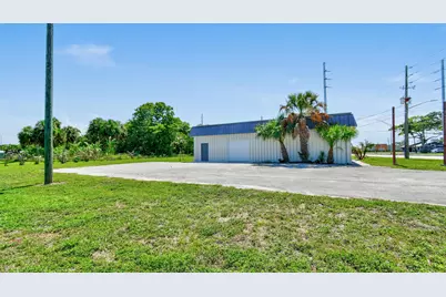 3801 Okeechobee Road, Fort Pierce, FL 34947 - Photo 4