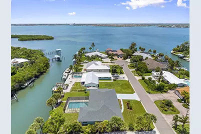 1709 Rio Vista Drive, Fort Pierce, FL 34949 - Photo 2