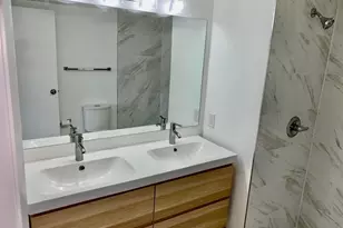 3100 W Rolling Hills Cir, Davie, FL 33328 - Photo 20