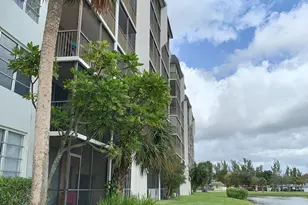 3100 W Rolling Hills Cir, Davie, FL 33328 - Photo 34