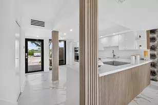 602 Bridgewood Dr, Boca Raton, FL 33434 - Photo 2