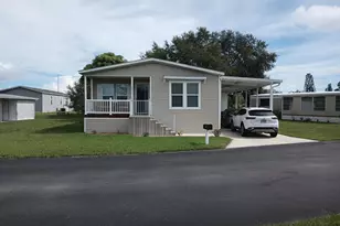 56 Manor Dr, Fort Pierce, FL 34982 - Photo 1