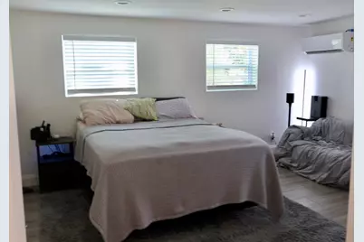 121 SE 14th Street, Pompano Beach, FL 33060 - Photo 2