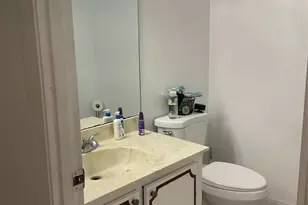 6201 N Falls Cir Dr, Lauderhill, FL 33319 - Photo 18