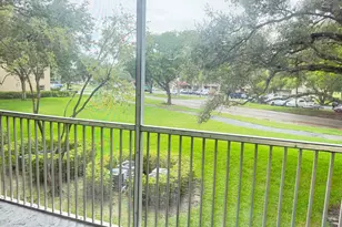 1200 SW 124th Terrace, Pembroke Pines, FL 33027 - Photo 12