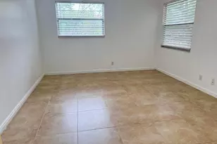 1200 SW 124th Terrace, Pembroke Pines, FL 33027 - Photo 8