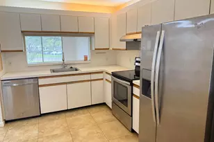 1200 SW 124th Terrace, Pembroke Pines, FL 33027 - Photo 2