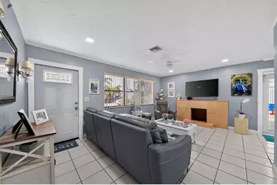 5826 Churchill Court, West Palm Beach, FL 33405 - Photo 4