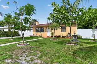 5826 Churchill Ct, West Palm Beach, FL 33405 - Photo 1