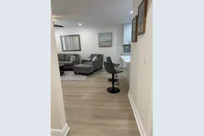 192 SE 27th Court, Boynton Beach, FL 33435 - Photo 8