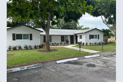 192 SE 27th Court, Boynton Beach, FL 33435 - Photo 2