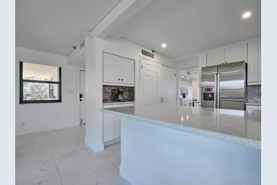 374 Golfview Road #106, North Palm Beach, FL 33408 - Photo 16