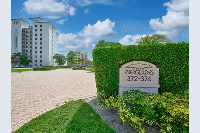 374 Golfview Road #106, North Palm Beach, FL 33408 - Photo 2