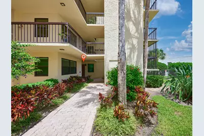 374 Golfview Road #106, North Palm Beach, FL 33408 - Photo 4