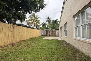 3386 Treasure Ln, Margate, FL 33063 - Photo 18