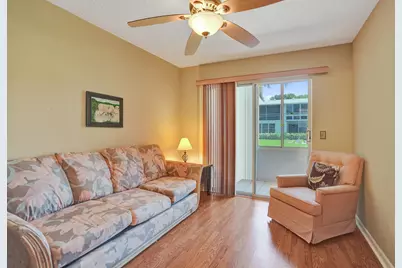 48 Newport C Court #C, Deerfield Beach, FL 33442 - Photo 10