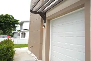 2941 NW 7th Ct, Fort Lauderdale, FL 33311 - Photo 4