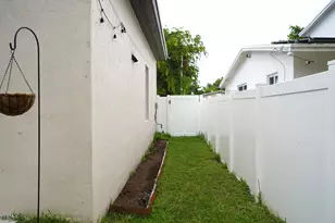 2941 NW 7th Ct, Fort Lauderdale, FL 33311 - Photo 32