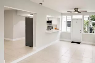 4827 NW 43rd Ct, Lauderdale Lakes, FL 33319 - Photo 8
