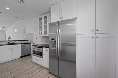 3800 Miramontes Circle, Wellington, FL 33414 - Photo 10